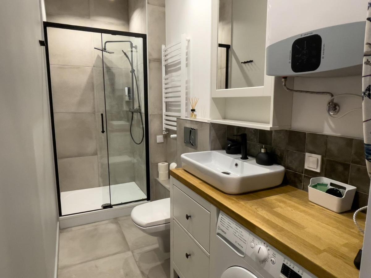 Urabn Apartments Studio With Garden No 2A Chorzow Katowice Free Private Parking, Self Check-In Bagian luar foto