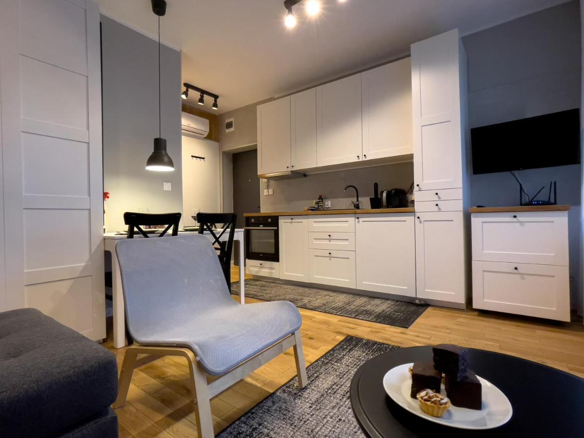 Urabn Apartments Studio With Garden No 2A Chorzow Katowice Free Private Parking, Self Check-In Bagian luar foto