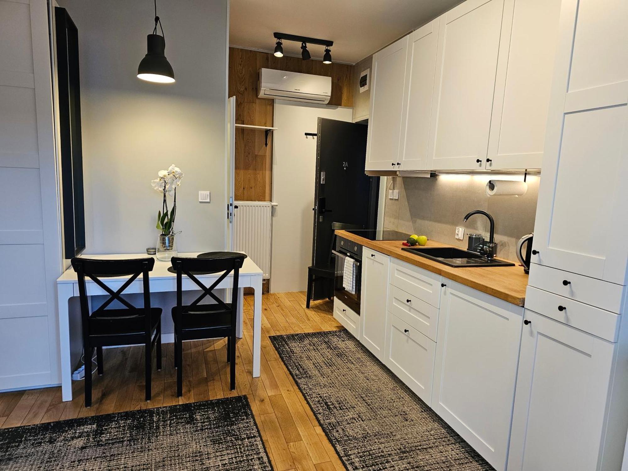 Urabn Apartments Studio With Garden No 2A Chorzow Katowice Free Private Parking, Self Check-In Bagian luar foto